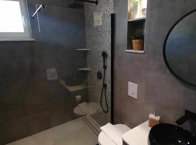 Jakov * Макарська