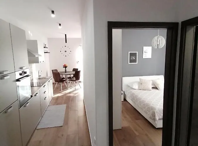 Jakov * Макарська