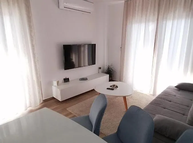 Jakov Apartment