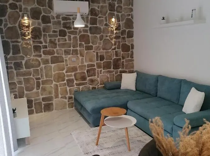 Jakov Apartament