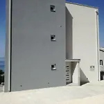 Jakov Apartament *