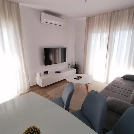 Jakov Apartmán